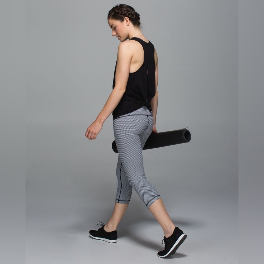 Lululemon Wunder Under Crop Leggings Gingham White Navy Blue Size 4‎ Active